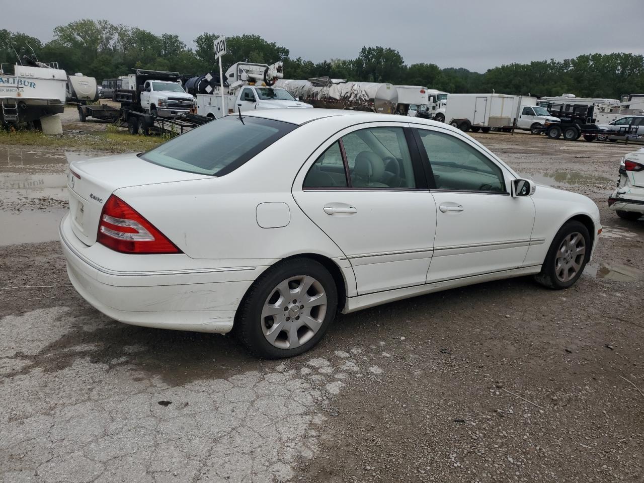 2005 MERCEDES-BENZ C-CLASS