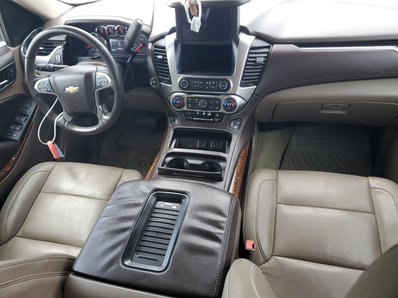 2015 CHEVROLET Suburban