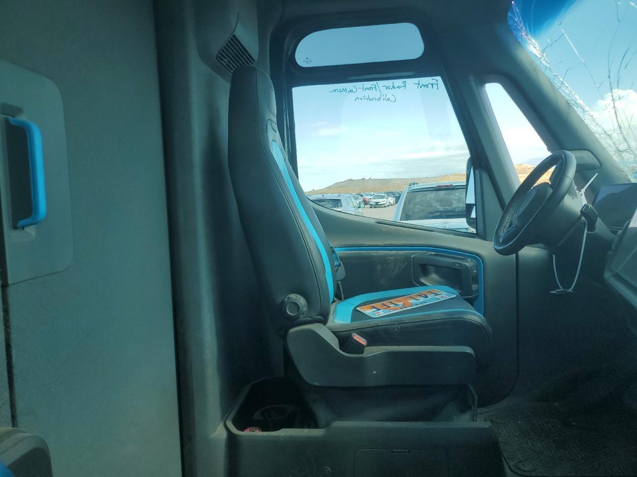 2022 RIVIAN Edv