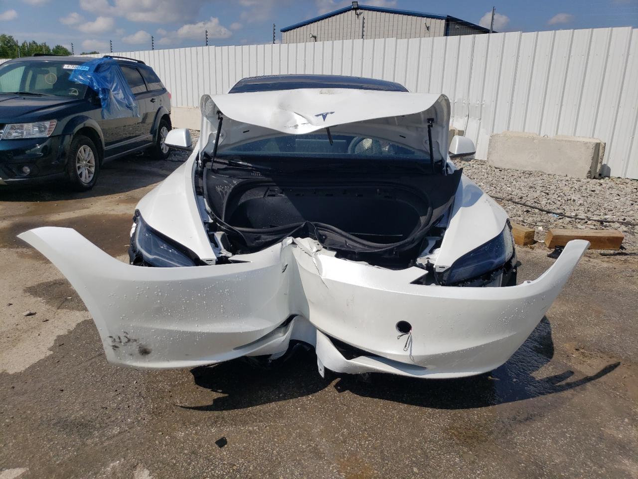 2024 TESLA MODEL 3