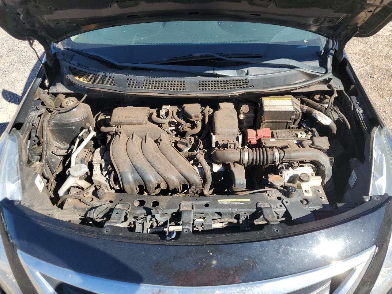 2017 NISSAN VERSA