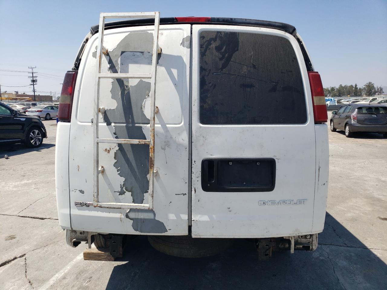 2004 CHEVROLET EXPRESS 2500