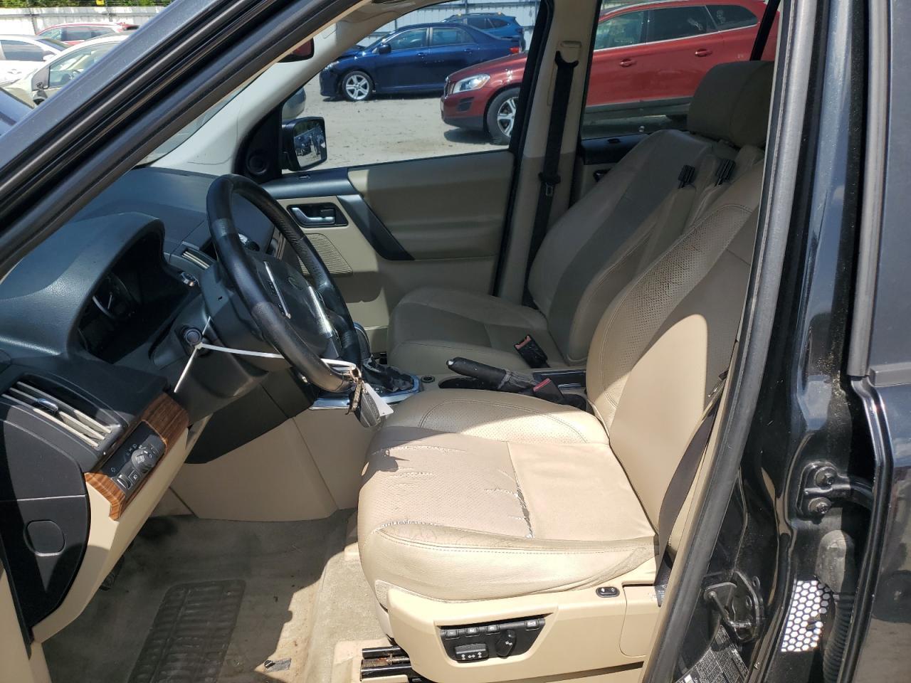 2010 LAND ROVER LR2