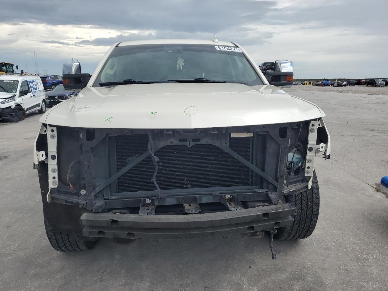 2015 CHEVROLET Suburban