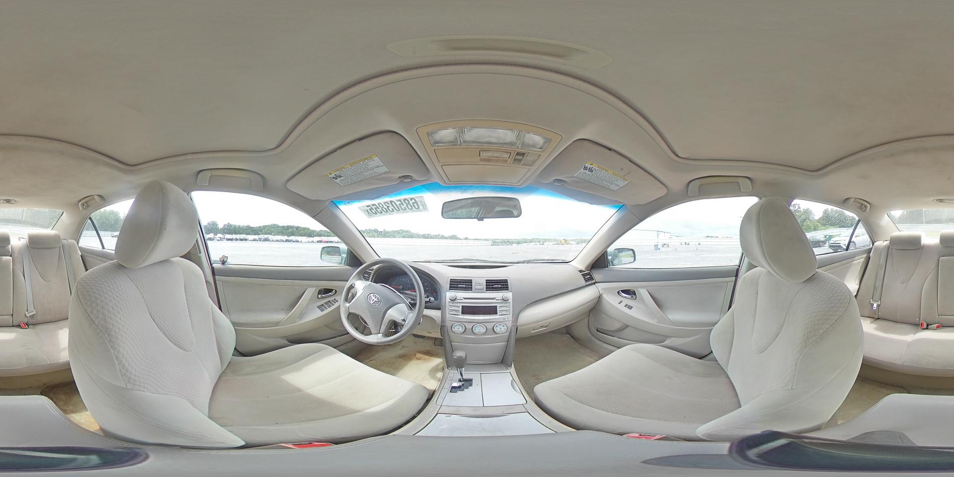 2010 TOYOTA CAMRY