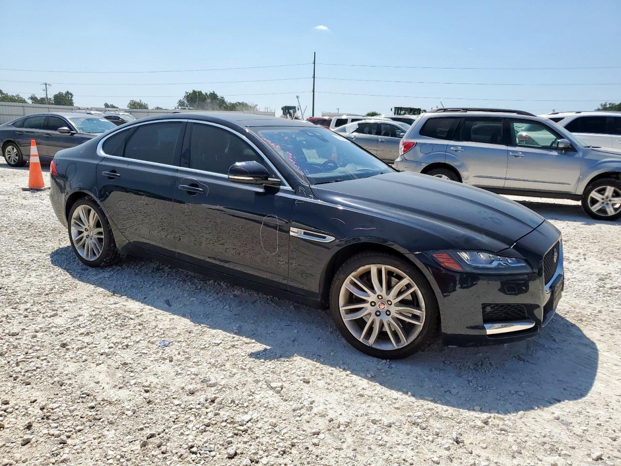2016 JAGUAR XF
