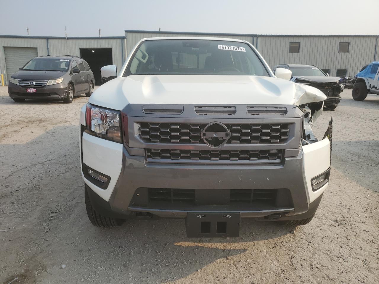 2025 NISSAN Frontier