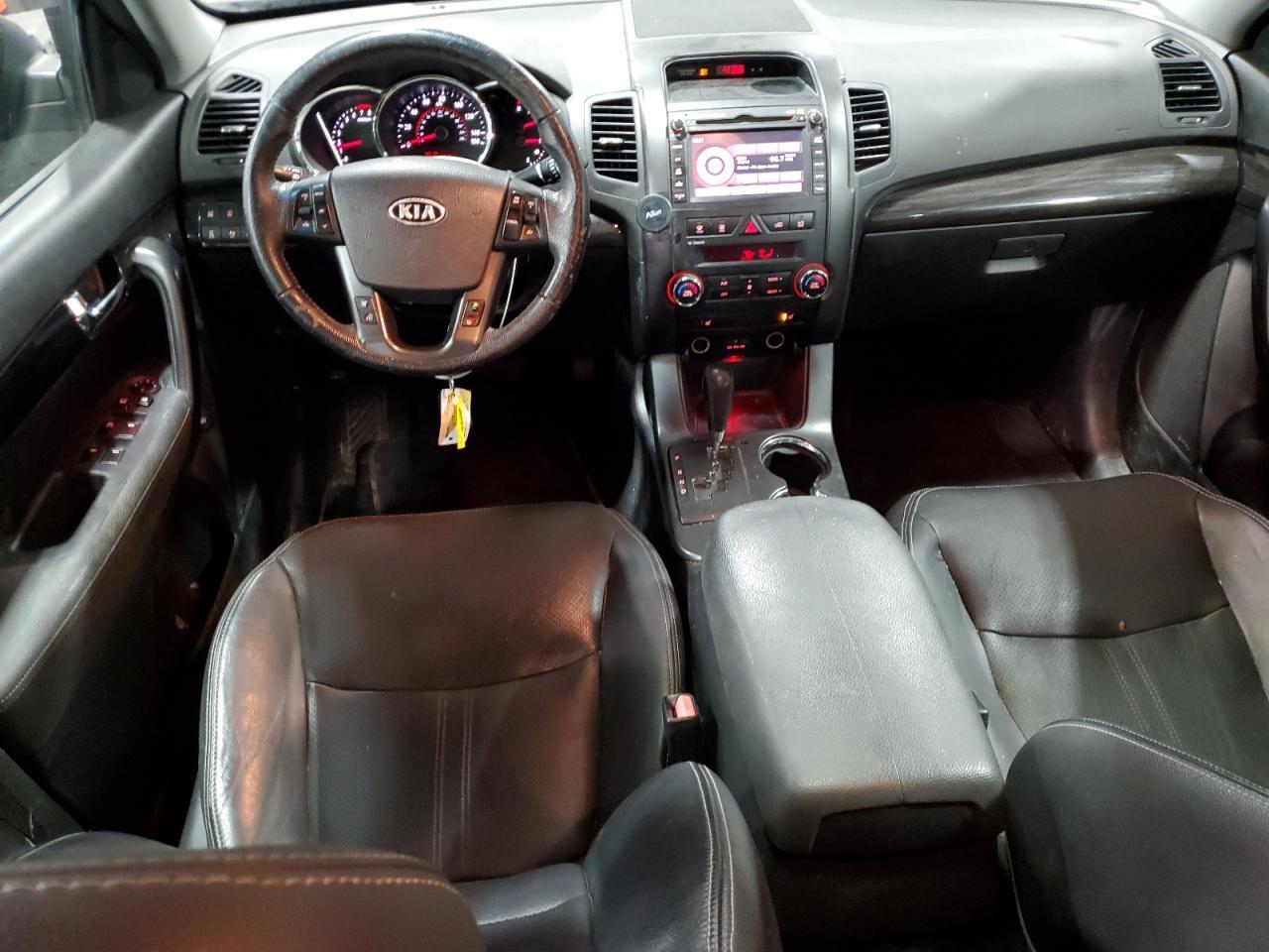 2011 KIA SORENTO