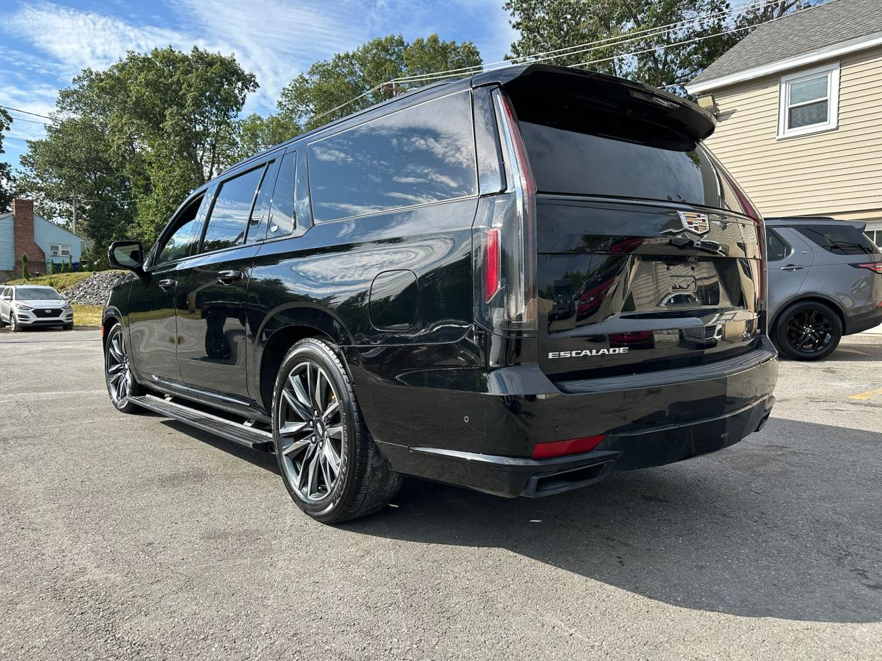 2021 CADILLAC Escalade ESV
