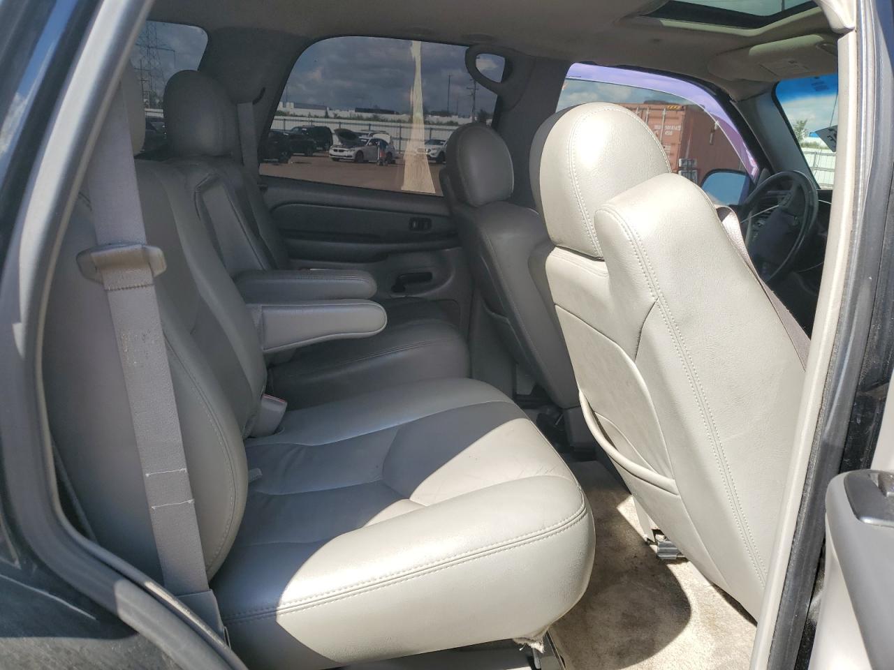2003 CHEVROLET Tahoe