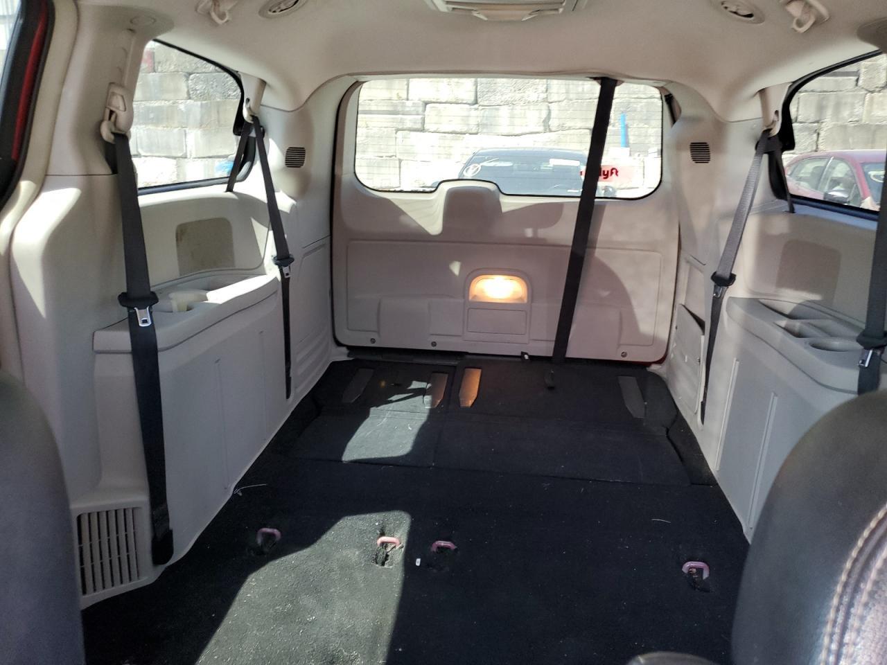 2015 CHRYSLER Town & Country