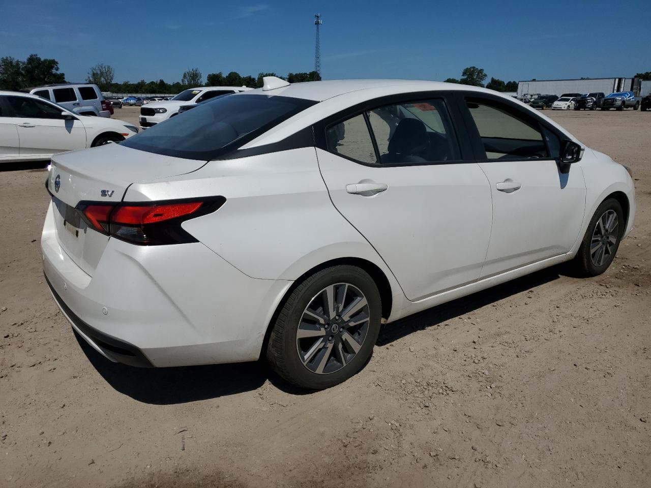 2020 NISSAN VERSA