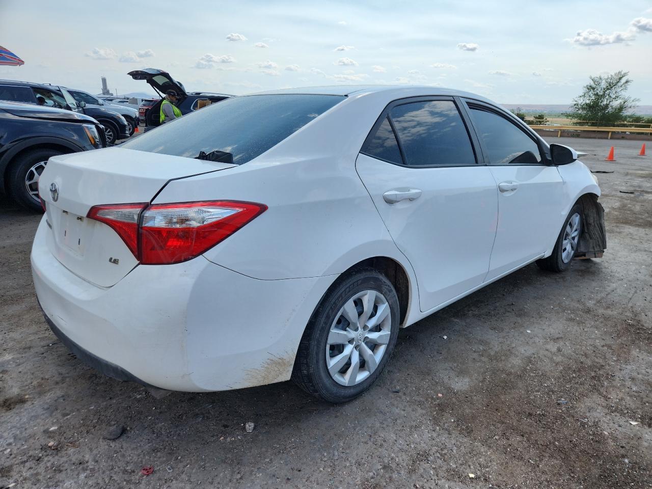 2015 TOYOTA COROLLA