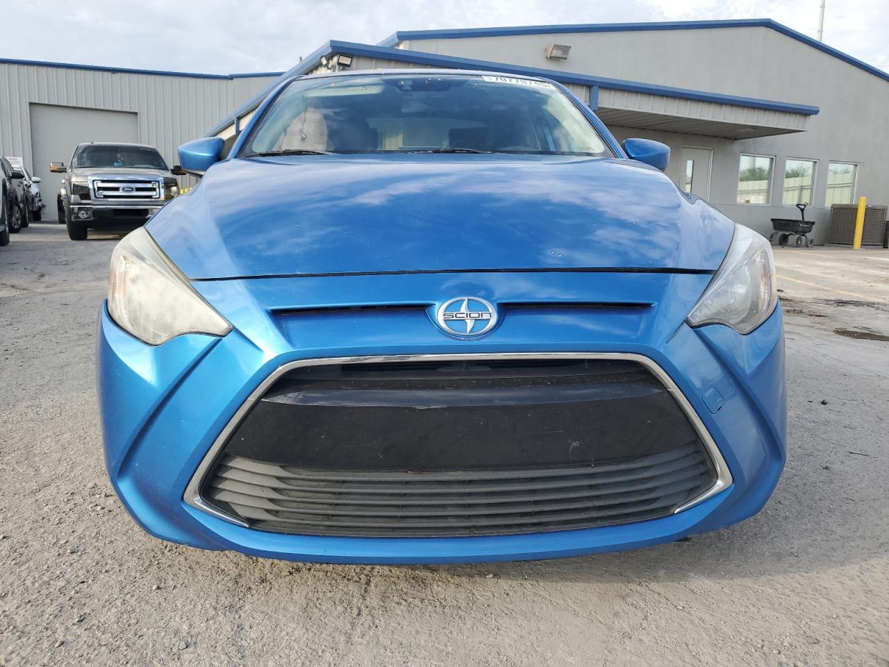 2016 TOYOTA SCION