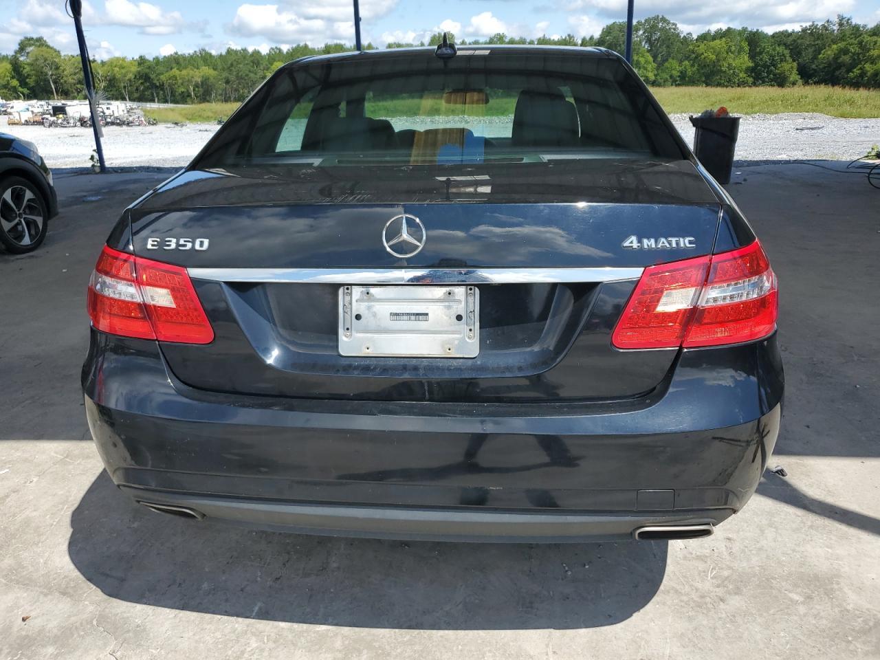 2011 MERCEDES-BENZ E-Class
