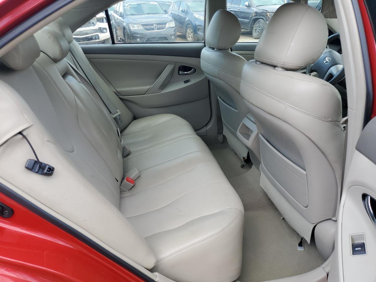 2011 TOYOTA CAMRY