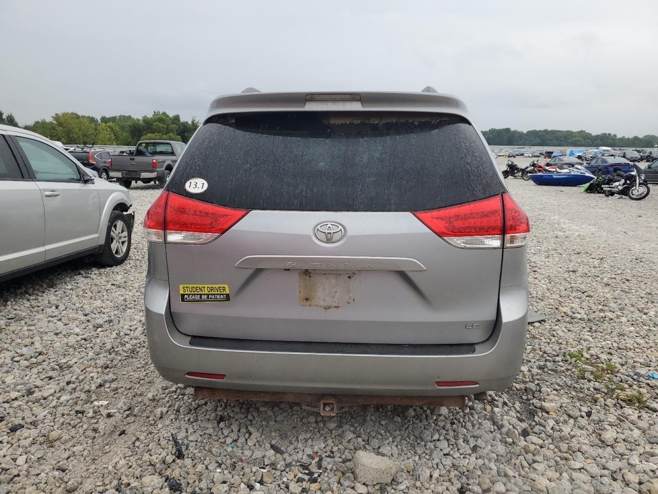 2012 TOYOTA SIENNA
