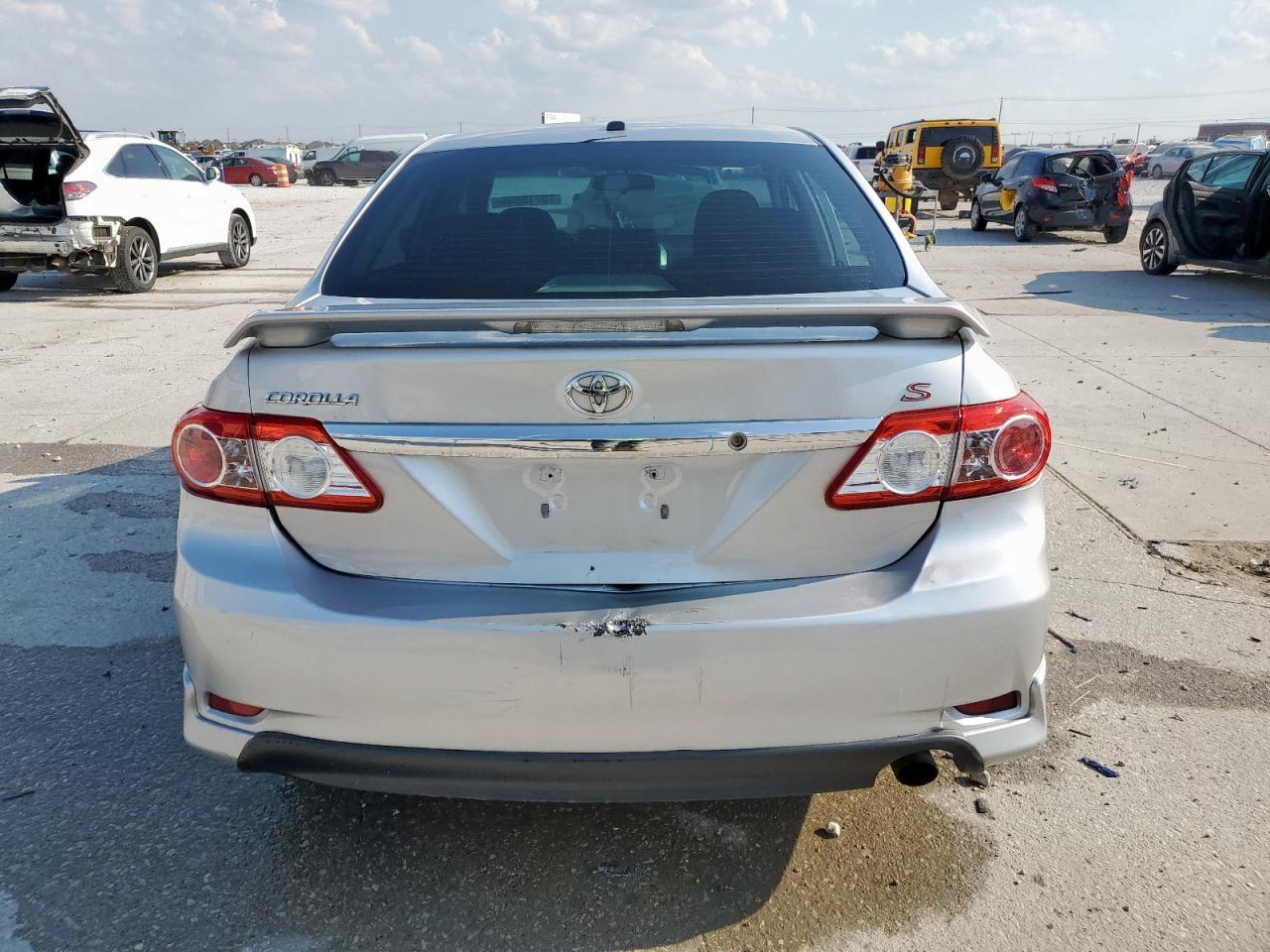 2013 TOYOTA COROLLA