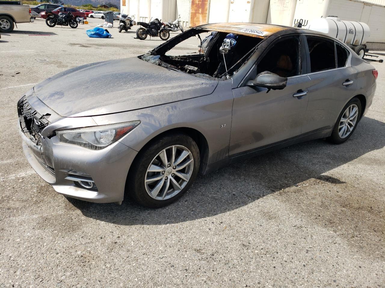 2015 INFINITI Q50