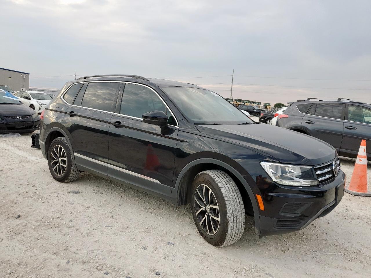 2021 VOLKSWAGEN TIGUAN