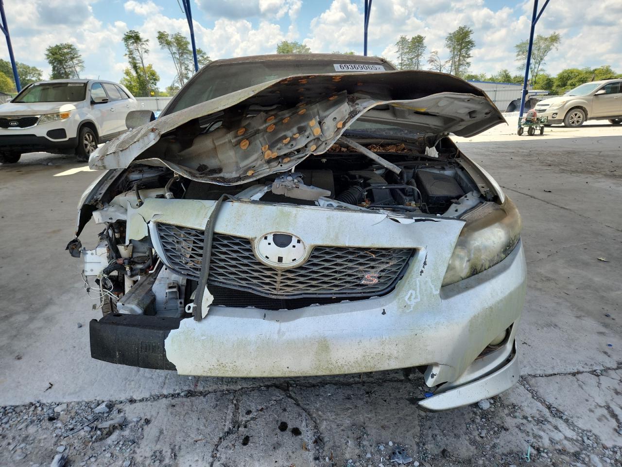 2009 TOYOTA COROLLA