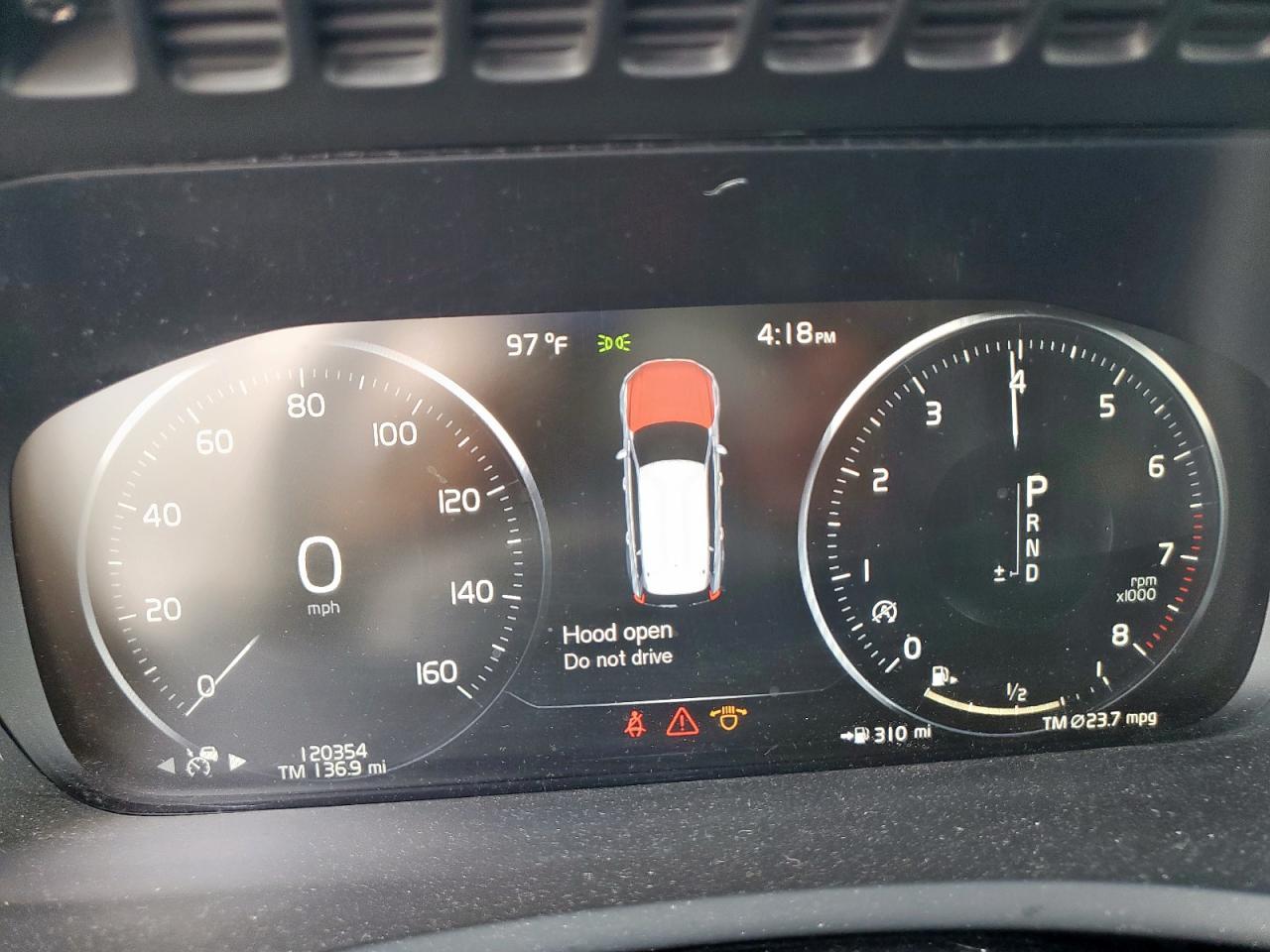 2018 VOLVO XC90