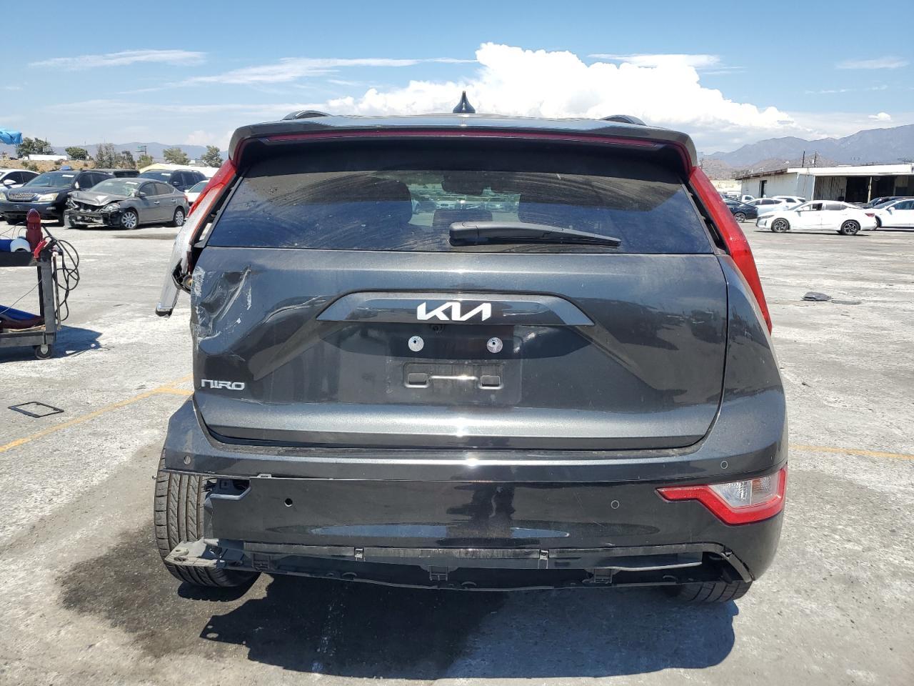 2023 KIA Niro