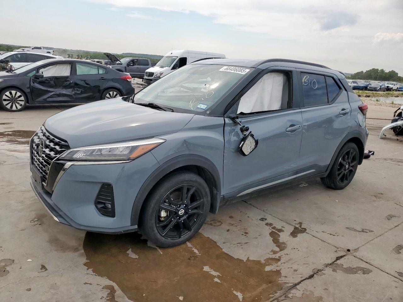 2021 NISSAN KICKS