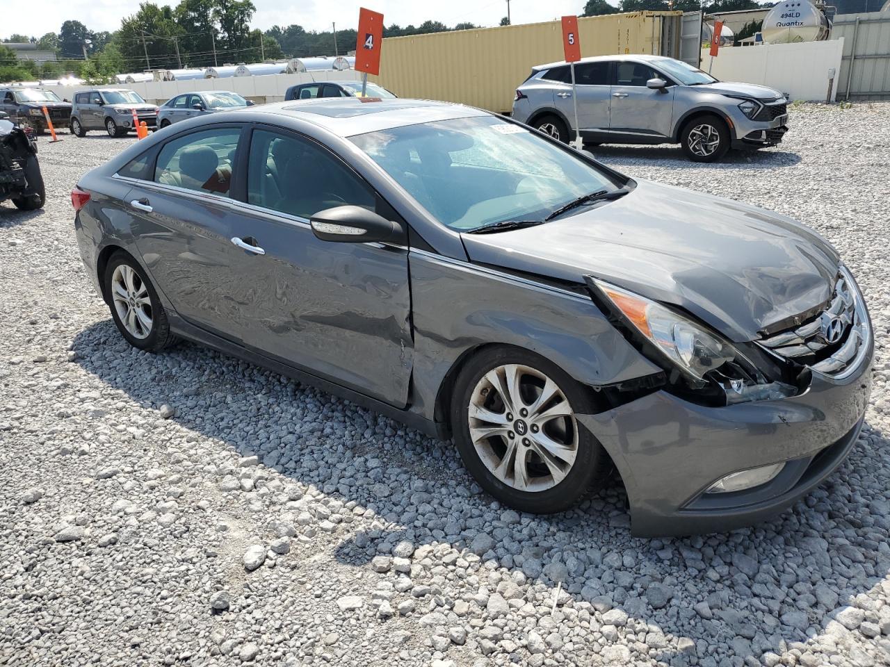 2011 HYUNDAI SONATA