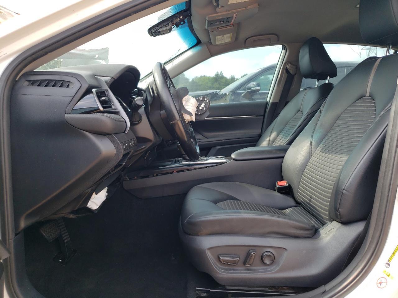 2019 TOYOTA CAMRY