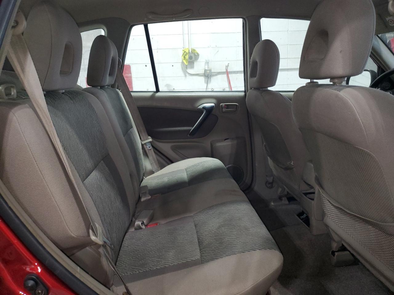 2002 TOYOTA RAV4