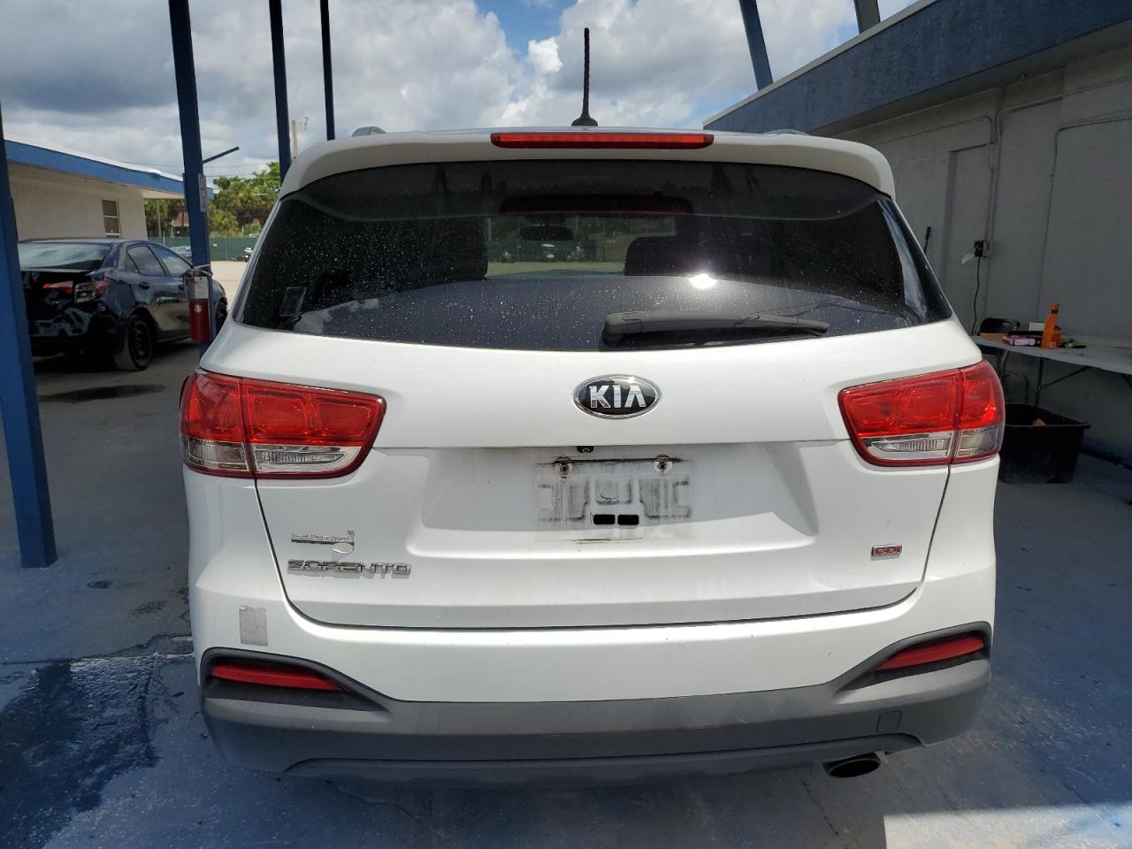 2017 KIA SORENTO
