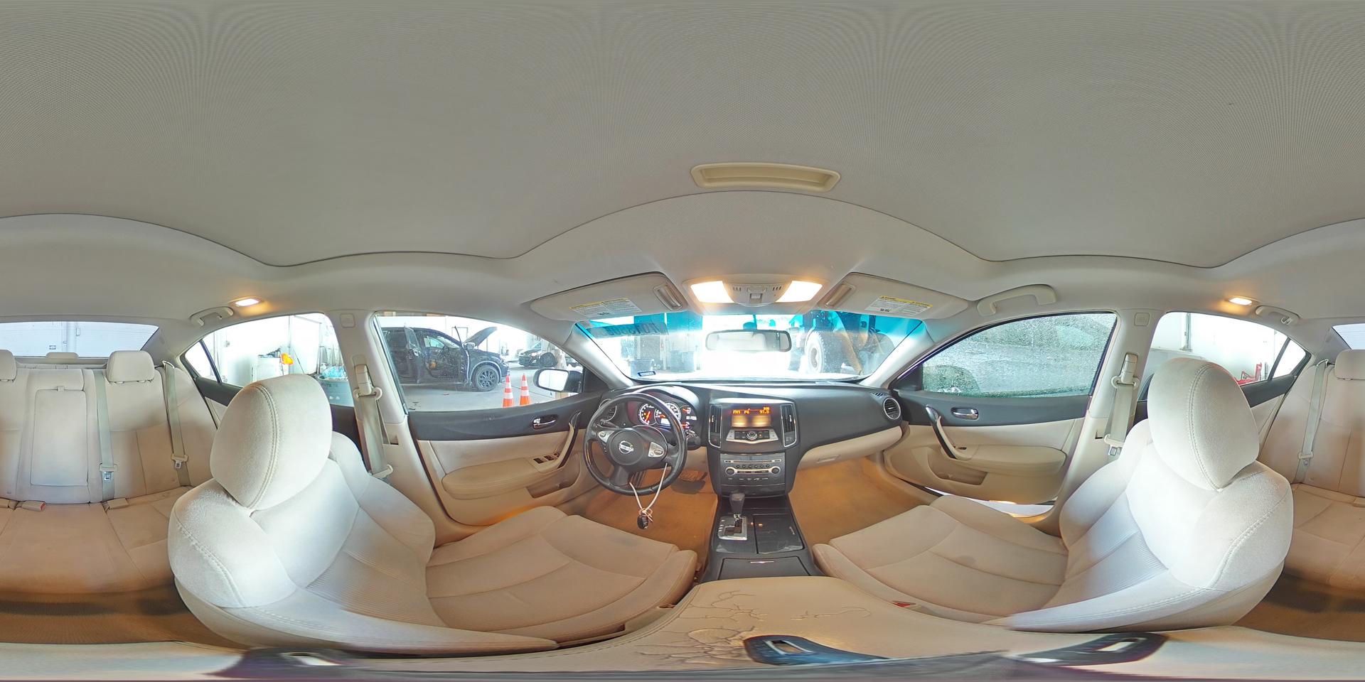 2014 NISSAN Maxima