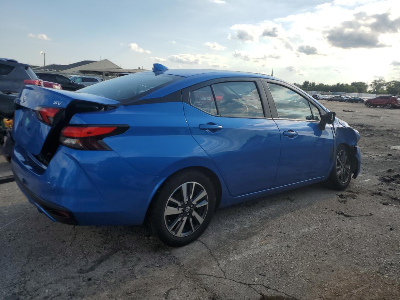2022 NISSAN VERSA