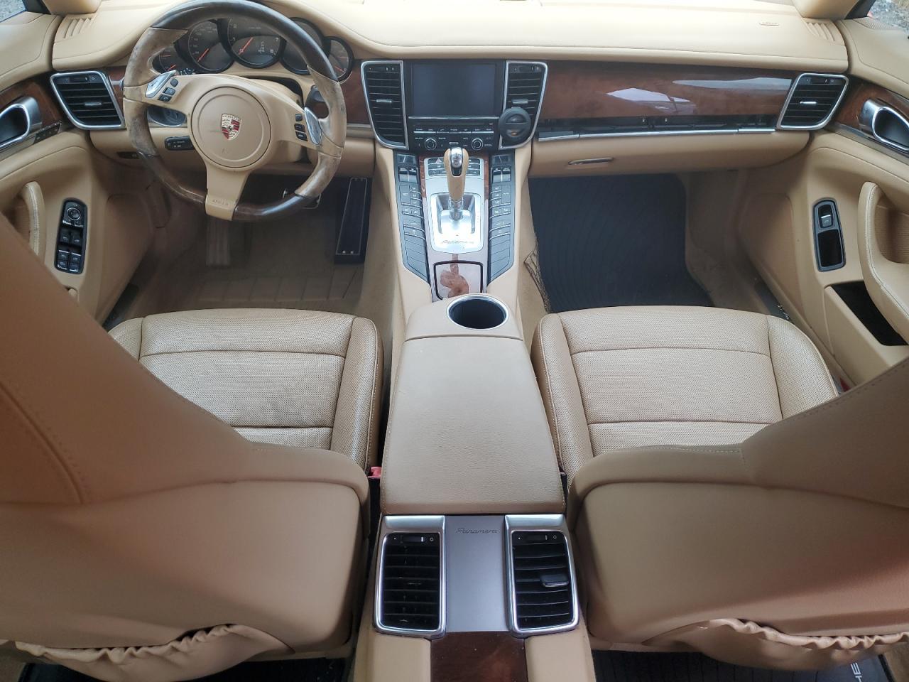 2011 PORSCHE Panamera