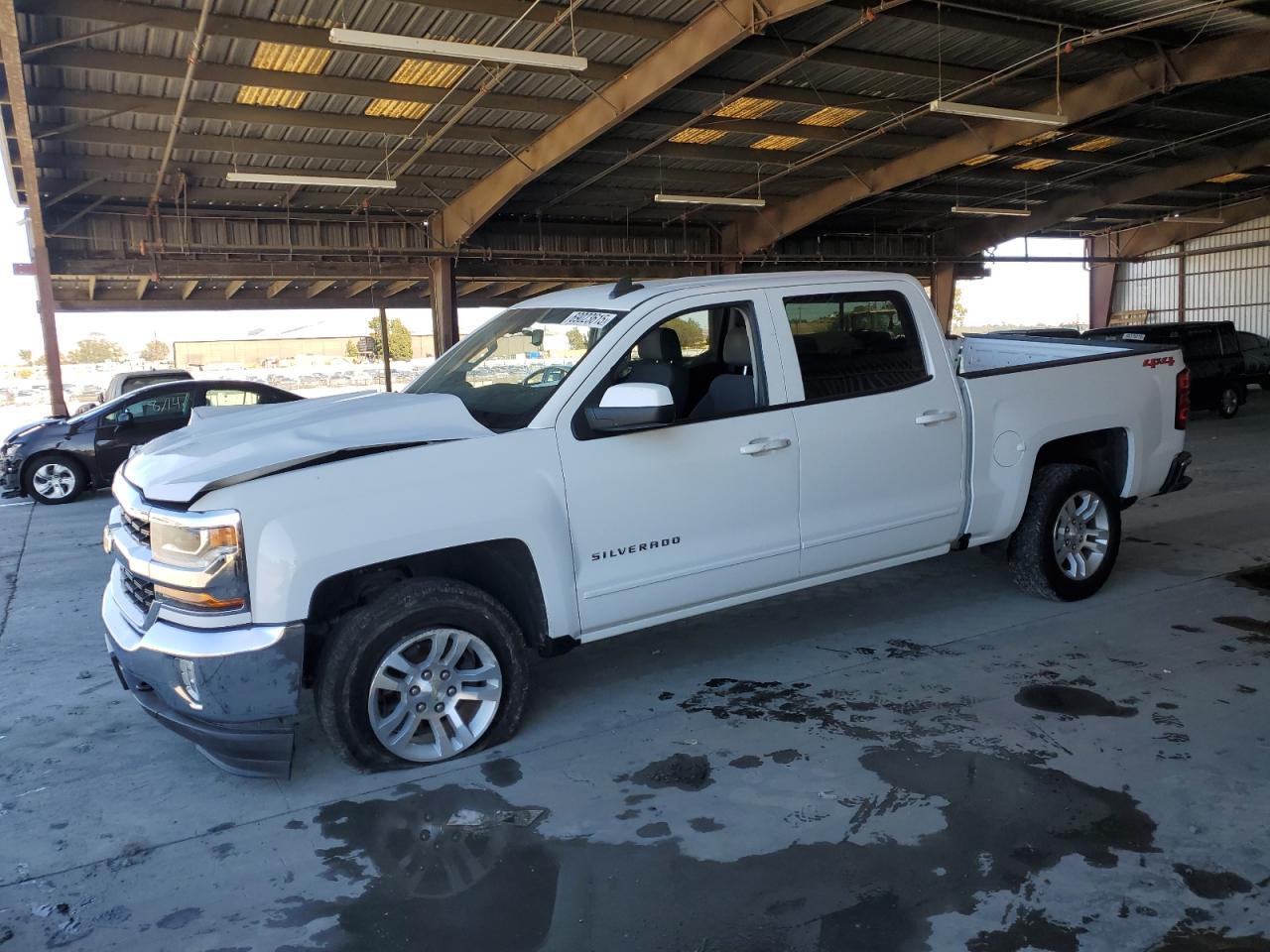 2018 CHEVROLET Silverado
