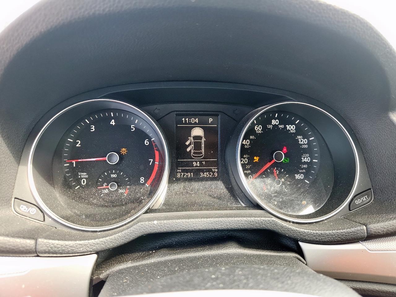 2018 VOLKSWAGEN Passat