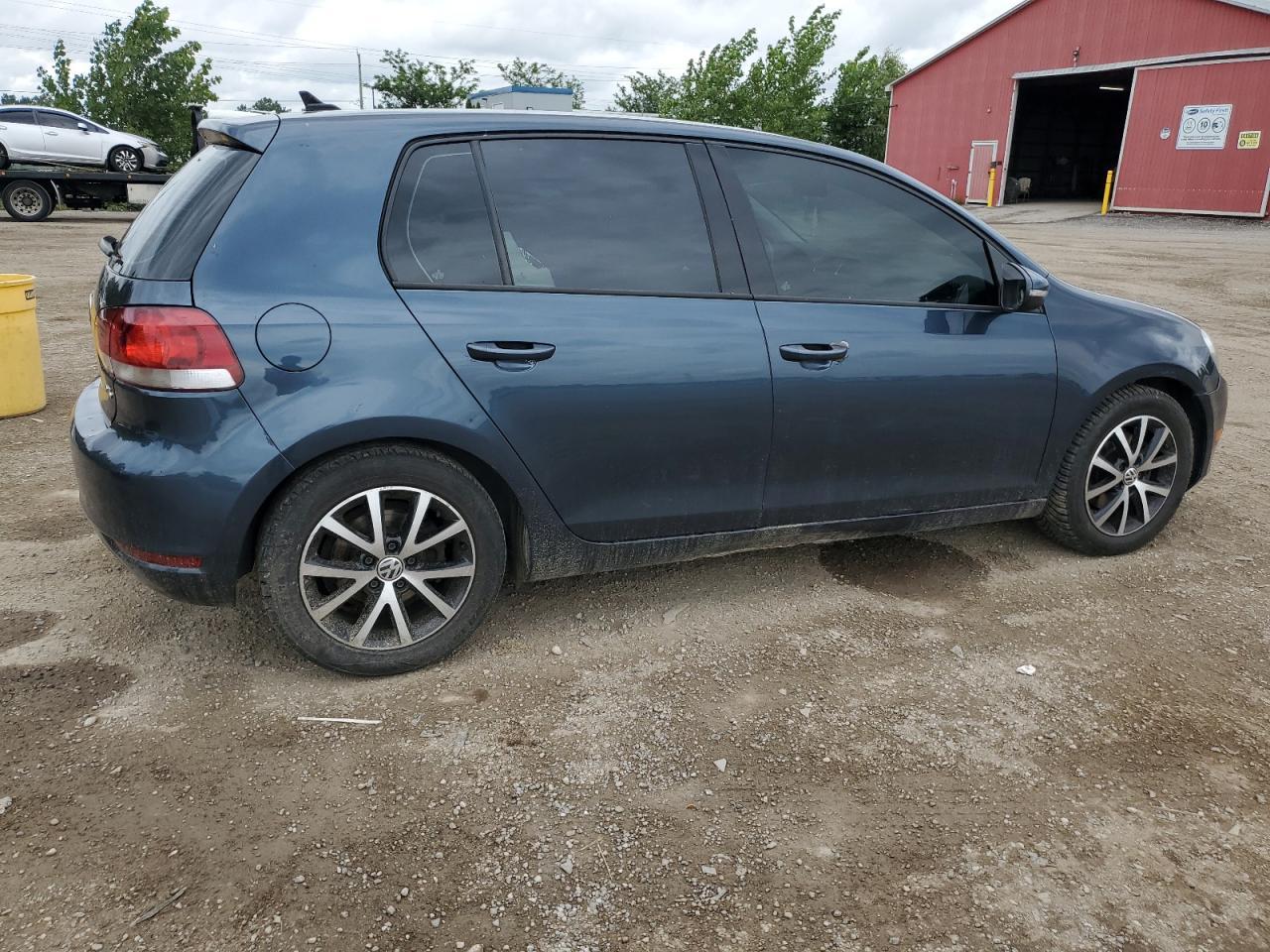 2011 VOLKSWAGEN GOLF