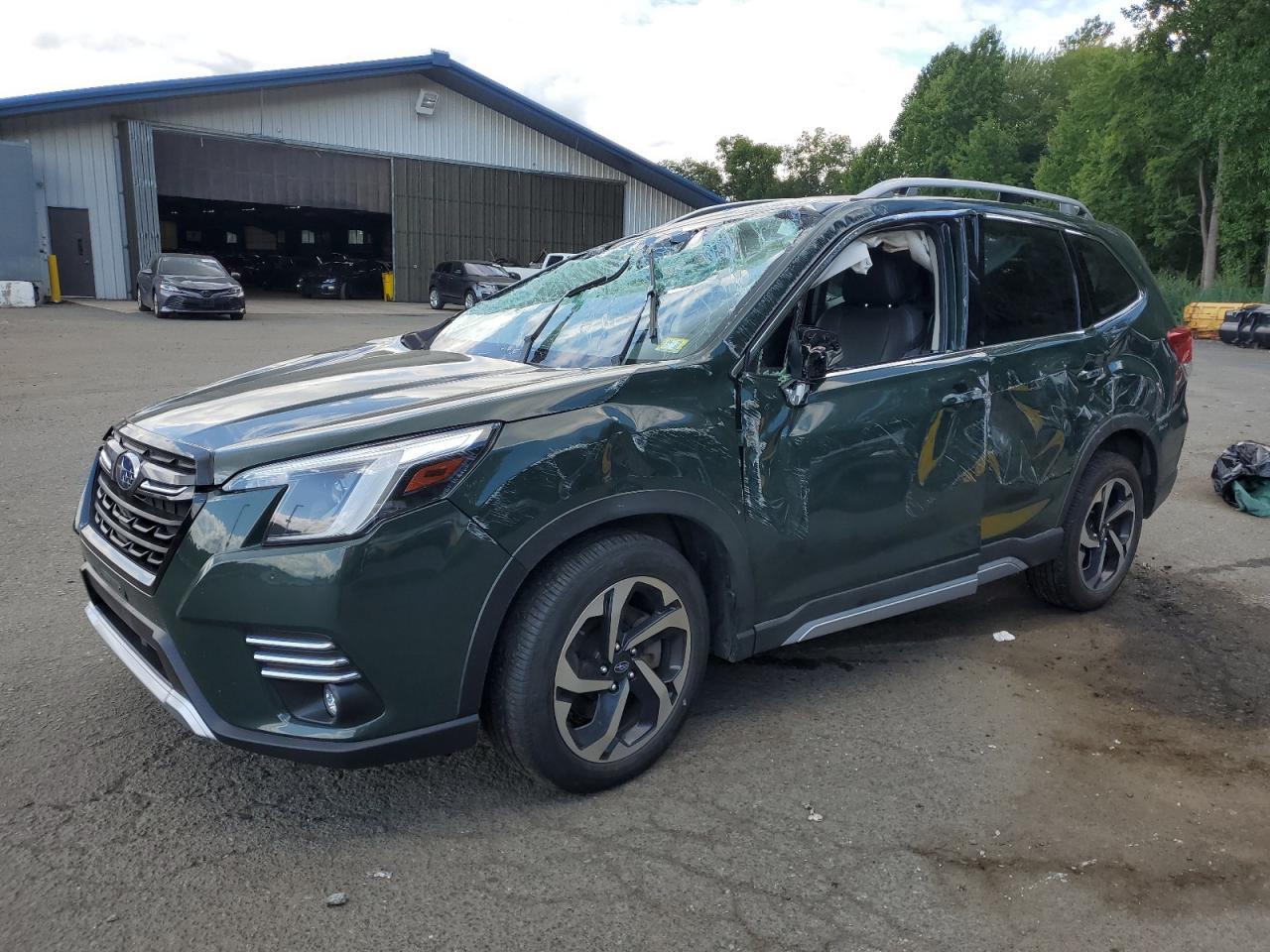 2023 SUBARU FORESTER
