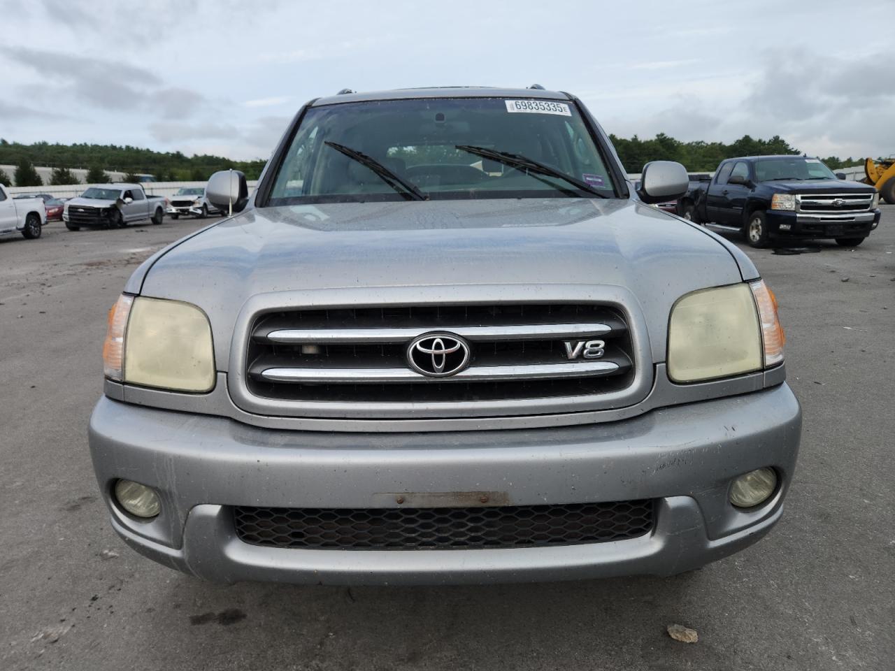 2002 TOYOTA Sequoia