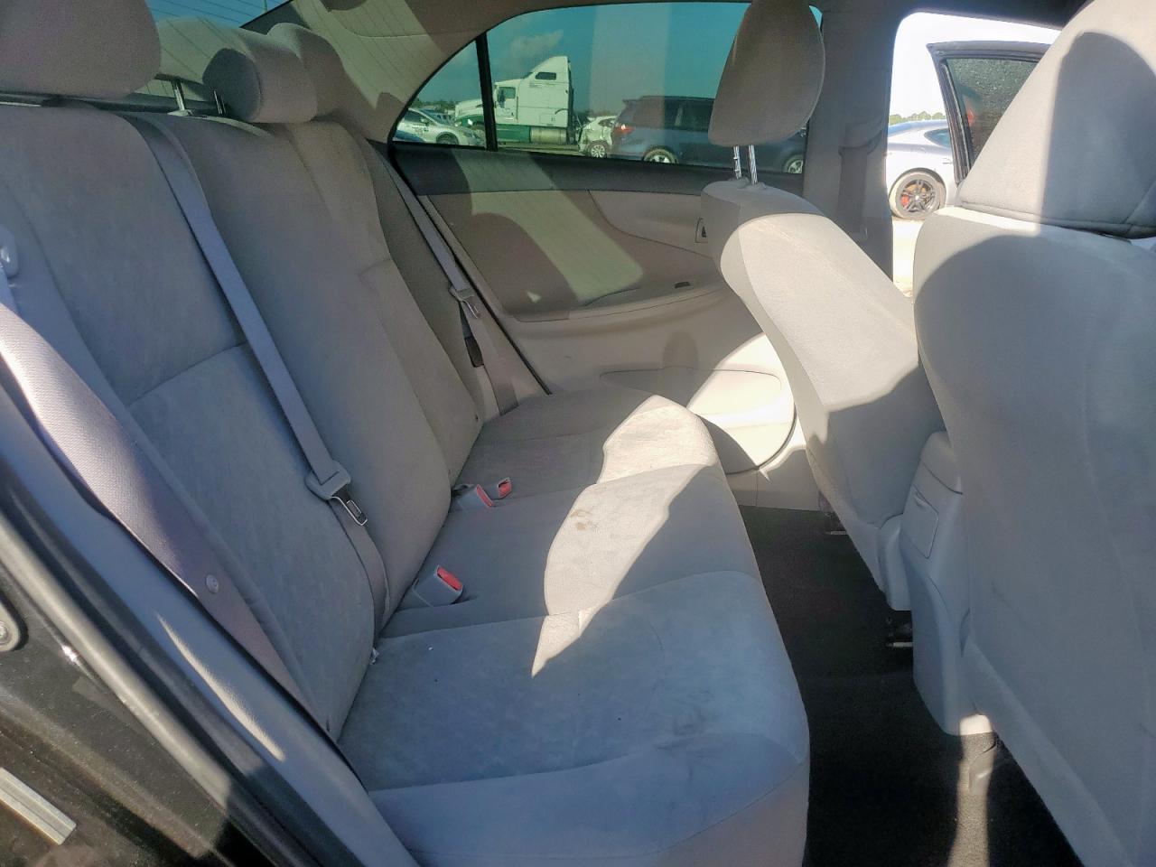 2009 TOYOTA COROLLA