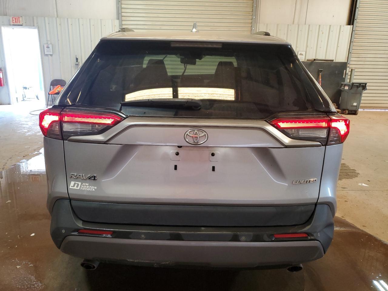 2019 TOYOTA RAV4
