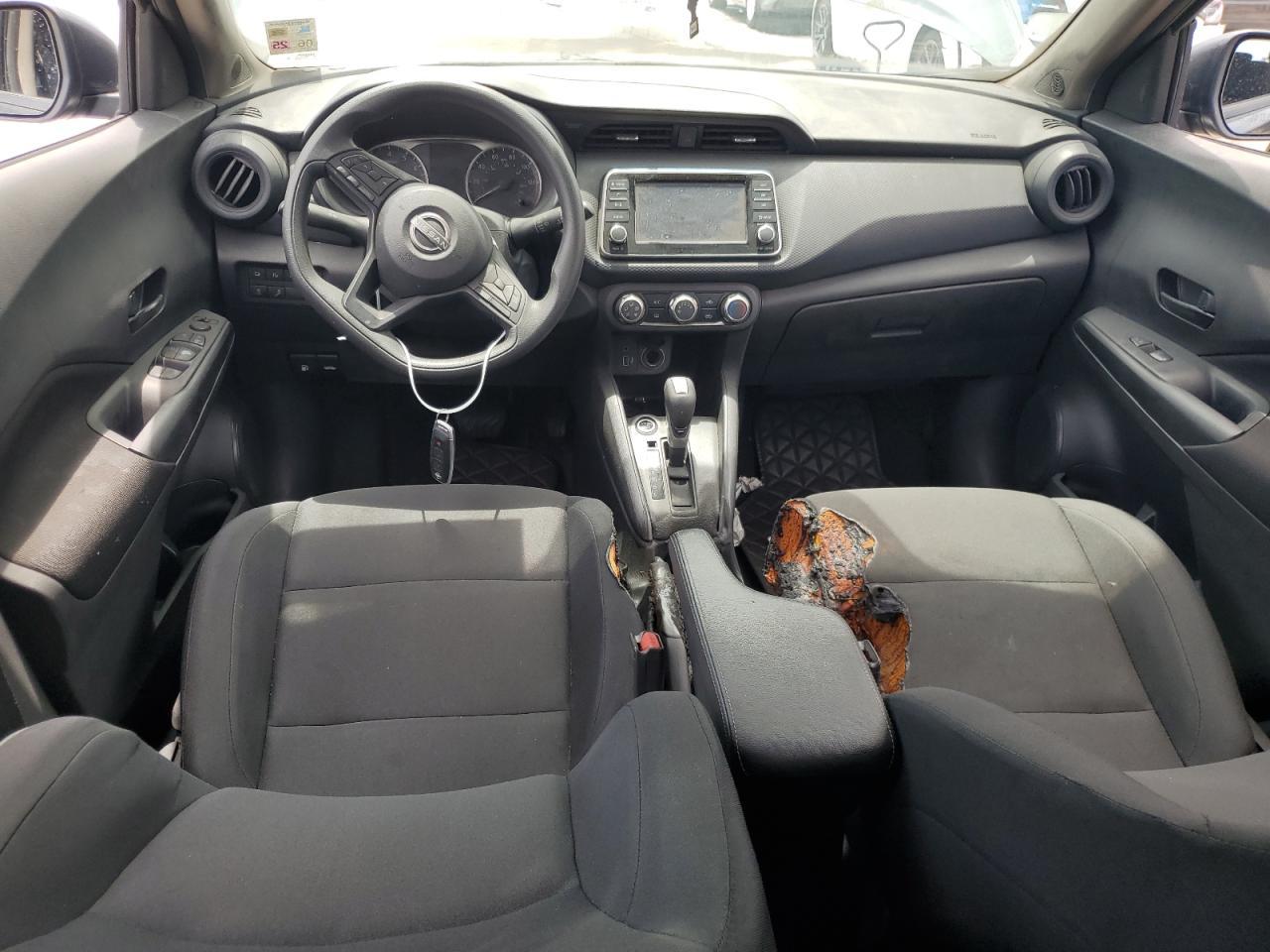 2024 NISSAN KICKS