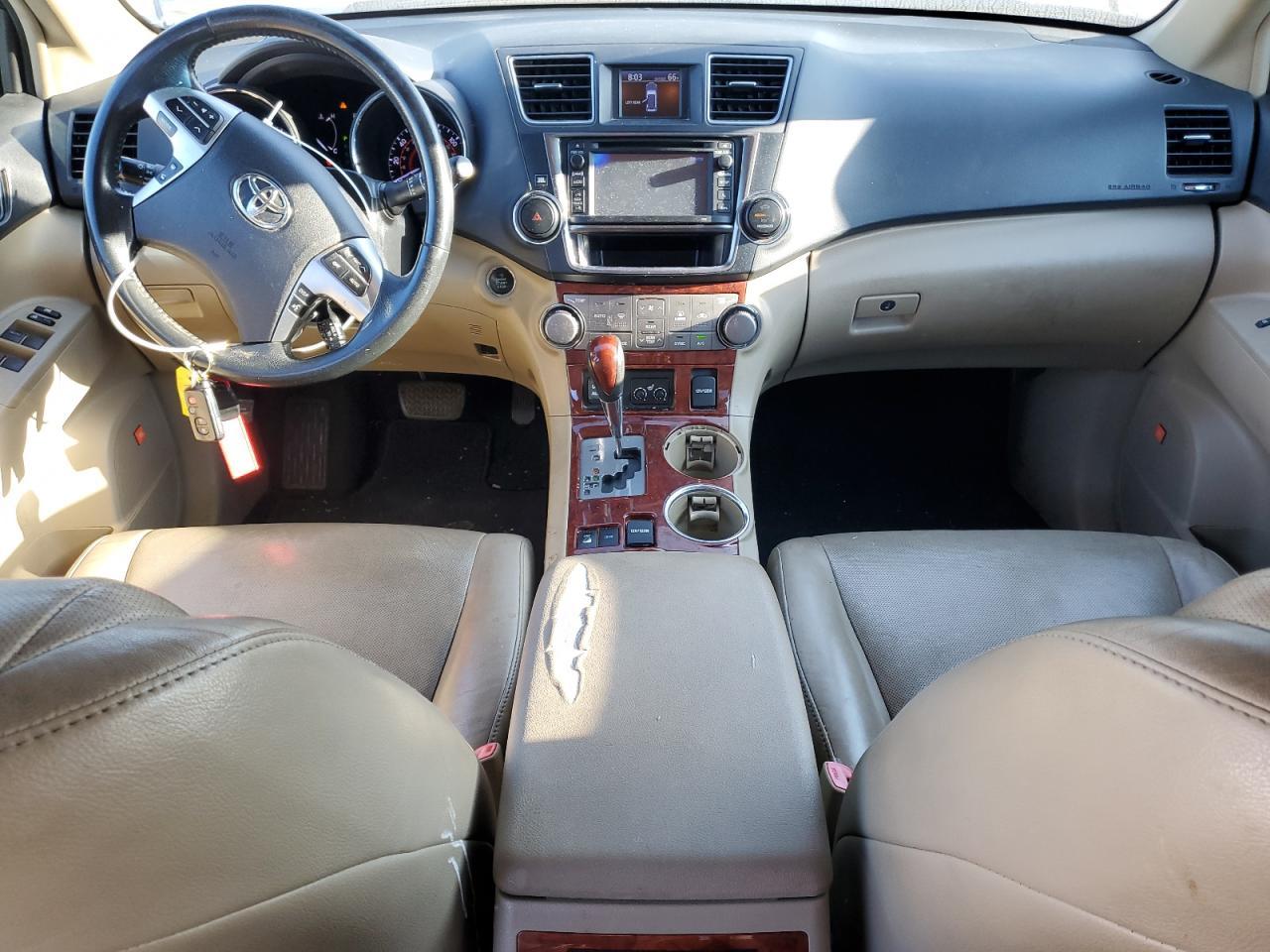2013 TOYOTA HIGHLANDER