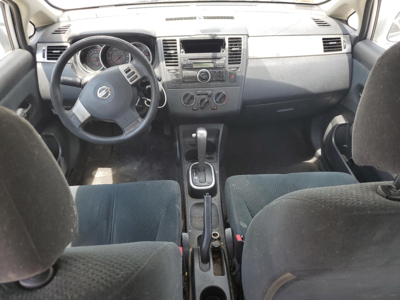 2010 NISSAN VERSA