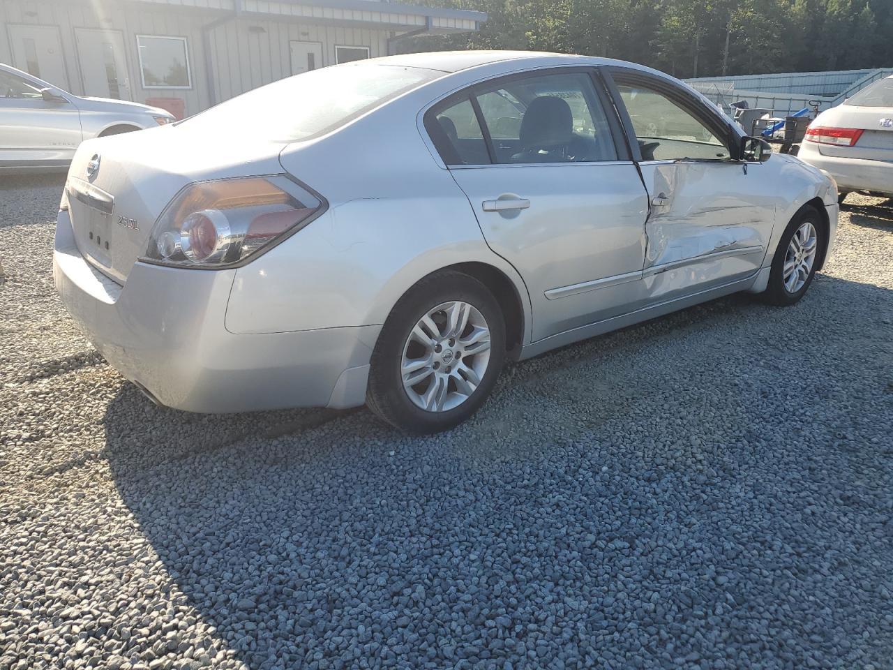 2012 NISSAN ALTIMA