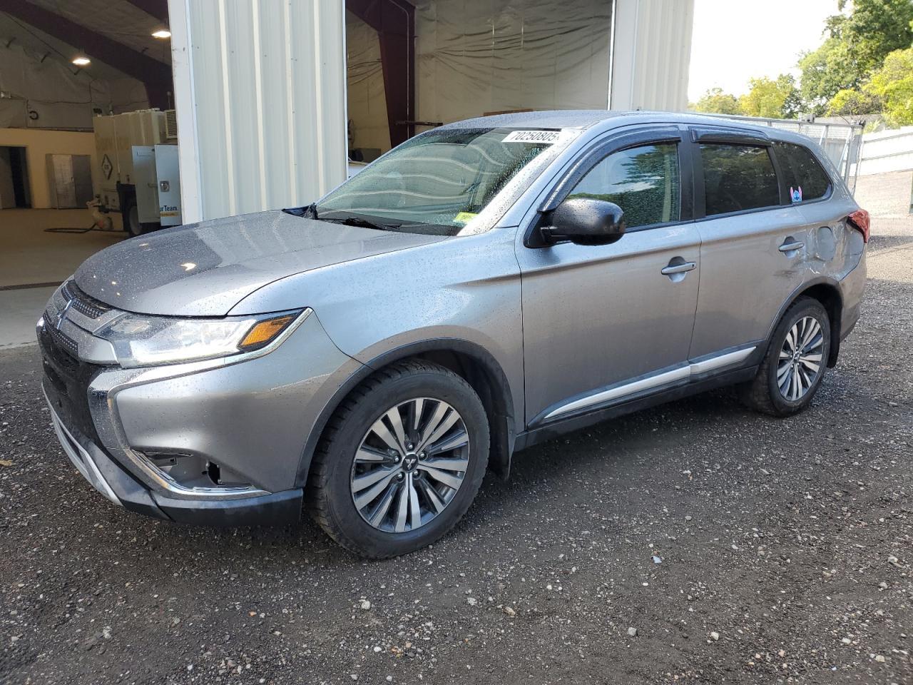 2019 MITSUBISHI outlander