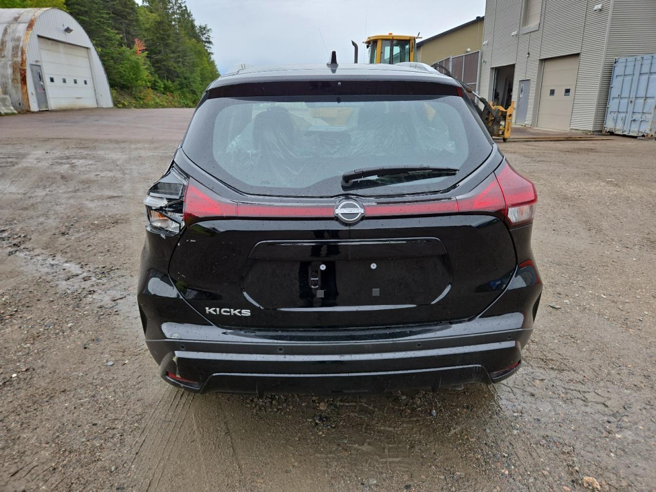 2025 NISSAN KICKS