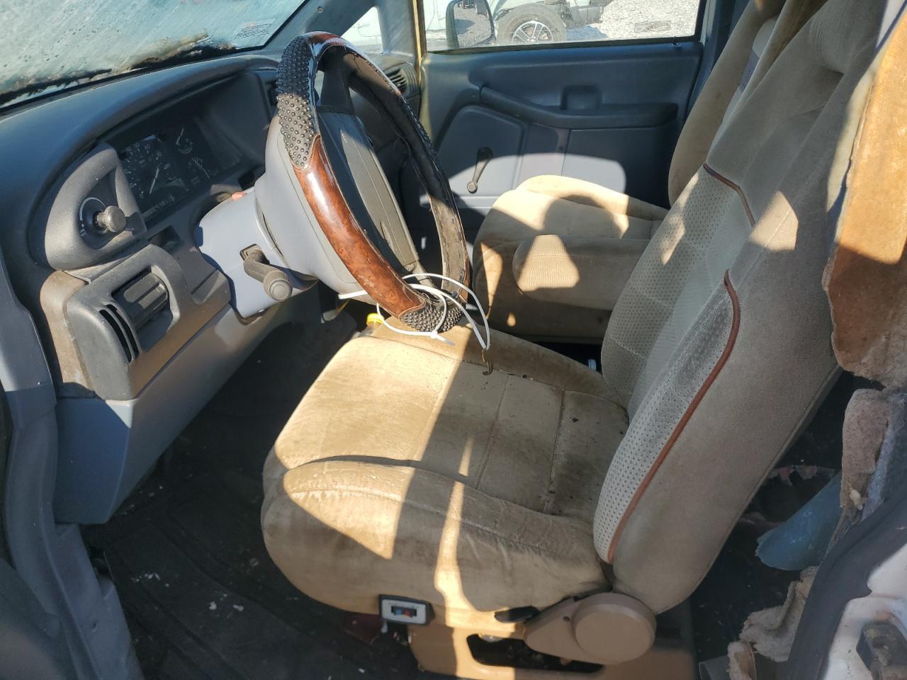 1993 FORD Aerostar