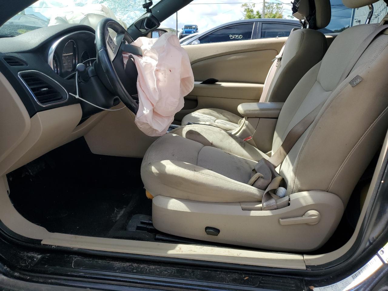 2011 CHRYSLER 200